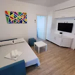 Mamaia Central Apartments Mamaia