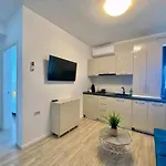 Mamaia Central Apartments Apartment *
