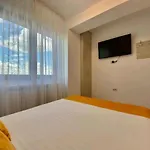 Apartment Mamaia Central Apartments *