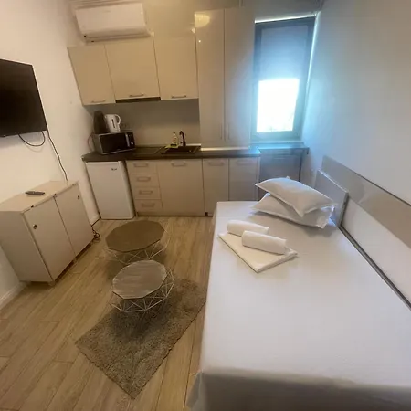 Mamaia Central Apartments شقة *