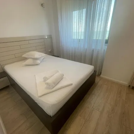 Mamaia Central Apartments アパート ママイア